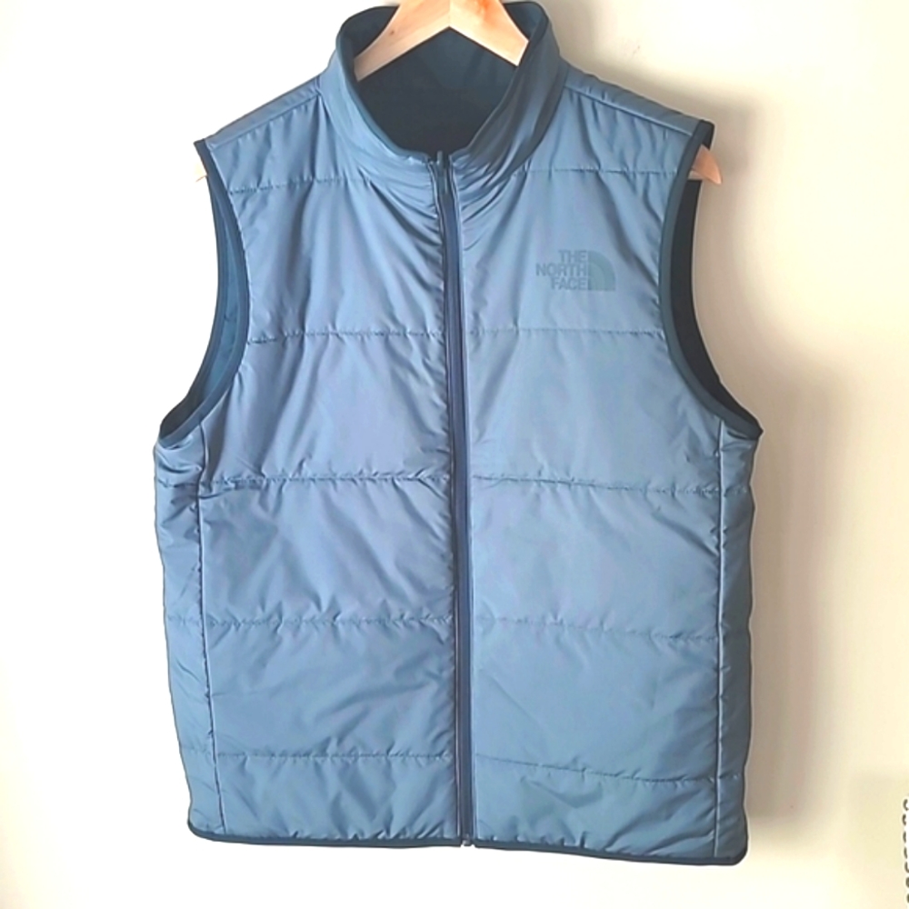 The North Face Reversable Puffer Vest  SZ M